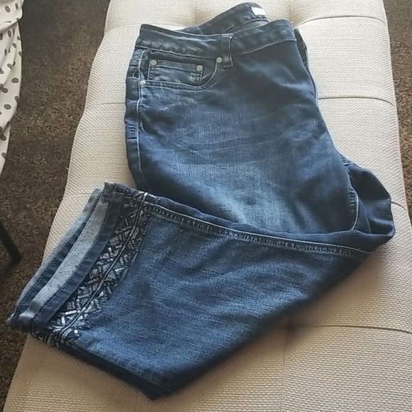 Denim Denim - Womens DENIM Capri Jean's Size 16